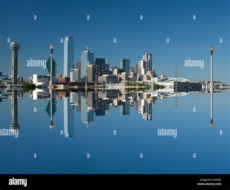 DOWNTOWN SKYLINE DALLAS TEXAS USA Stock Photo - Alamy