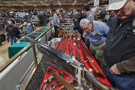 Background checks at gun shows expected in revamped Minn. House bill | Minnesota Public Radio News