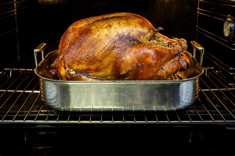 How to cook a turkey: Christmas dinner 2022 recipes from Jamie Oliver, Gordon Ramsey, Nigella ...