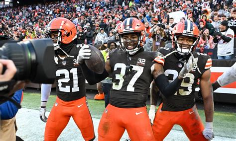 Browns: D’Anthony Bell picks off Jake Browning vs. Bengals