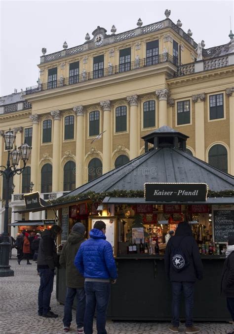 Christmas Market in the Forecourt of Schonbrunn Palace Editorial Stock Image - Image of austria ...