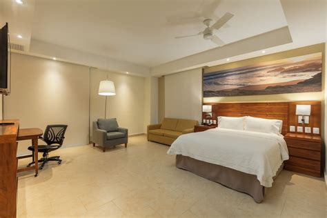 Hampton Inn & Suites by Hilton Los Cabos San José del Cabo, BCS, MX - Reservations.com
