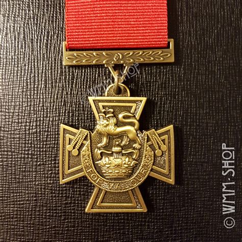 Collectables British VICTORIA CROSS MEDALS FULL SIZE😾 Mergulhe na ...