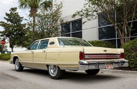 1977 Lincoln Town Car | Orlando Classic Cars