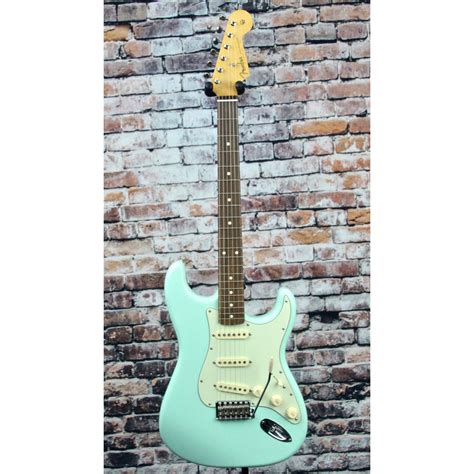 Fender Vintera '60s Stratocaster | Surf Green