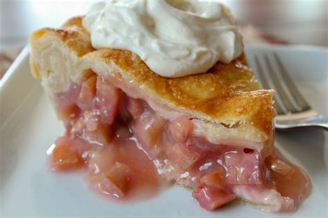 Fresh Rhubarb Pie - Recipes Inspired by Mom