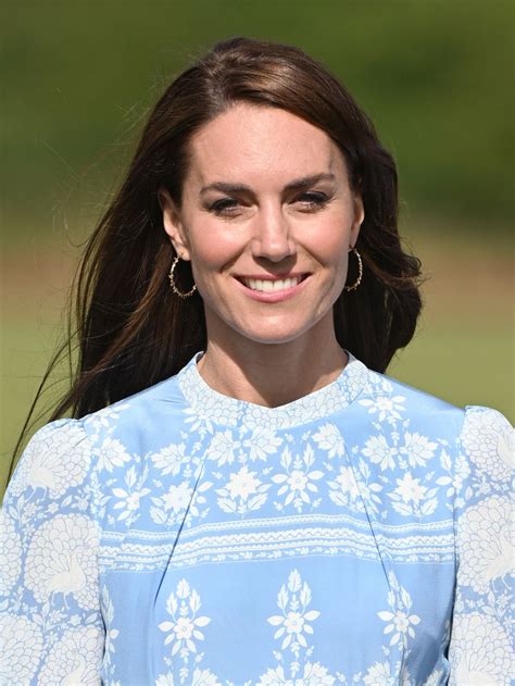 Kate Middleton Style, Clothes, Outfits and Fashion • CelebMafia