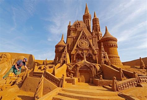 Belgian Sand Sculpture Festival Celebration On Now | Sculpture Digest