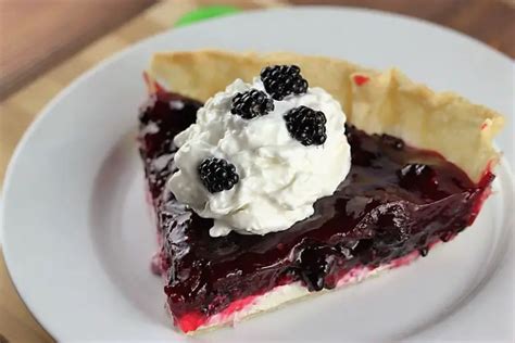 Fresh Blackberry Cream Cheese Pie Recipe - Cully's Kitchen