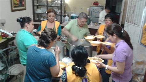 Milagro Melvin Jones #LionsClub (Ecuador) delivered food to people in ...