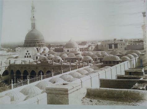 Old picture of Masjid e Nabwi ﷺ This picture has been taken at the ...