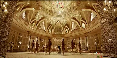 10 Questions about Sanjay Leela Bhansali's Aaina Mahal in Bajirao Mastani