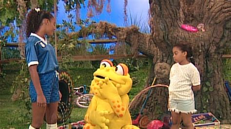 Watch Gullah Gullah Island Season 3 Episode 4: Gullah Gullah Island - The Gullah Gullah Games ...