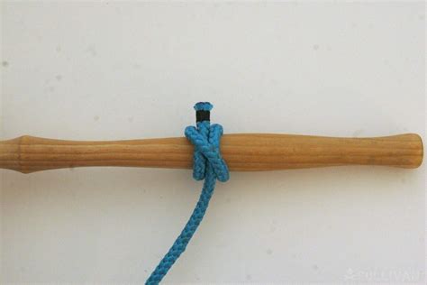 Clove Hitch Knot - Step by Step How to Tie It