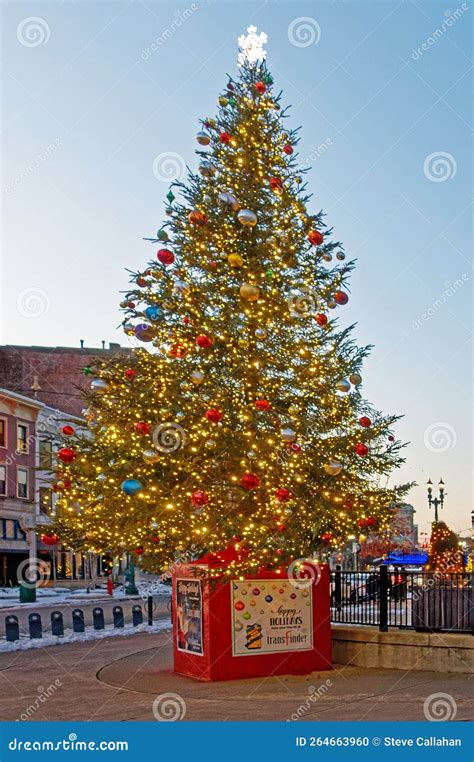 Christmas Tree in Downtown Urban Setting at Dusk Editorial Image ...