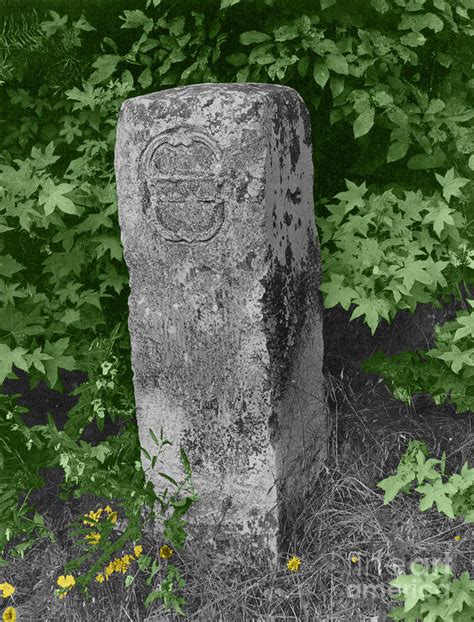 Crownstone Marker Along Mason-dixon Line Photograph by Photo Researchers - Fine Art America