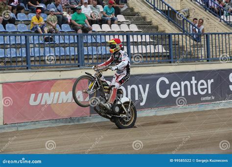 Speedway Riders on the Track Editorial Photography - Image of race, nice: 99585522