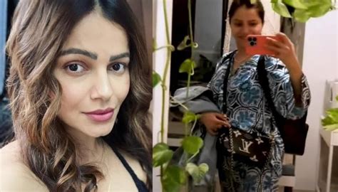 Rubina Dilaik Confirms Her Pregnancy, Flaunts Baby Bump In Vlog As She ...