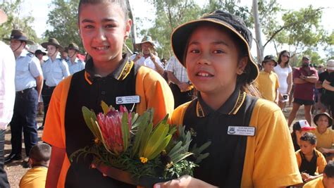 GALLERY: Huge crowd at ANZAC Day march in Mount Isa | The North West ...