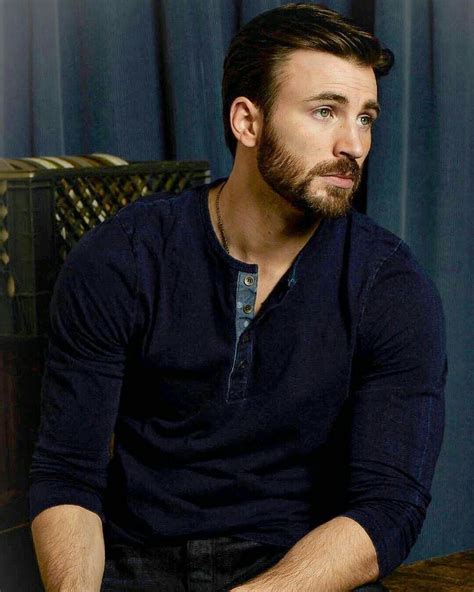 Pin by Enzo on Chris Evans | Chris evans beard, Chris evans captain ...