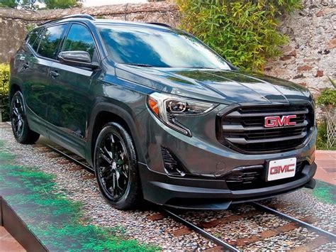 GMC Terrain Black Edition 2018 se presenta