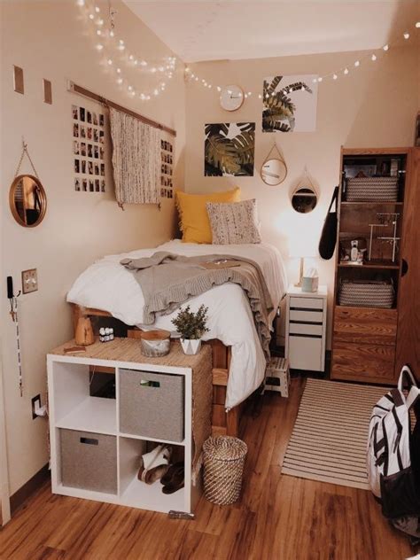 VSCO - lila-moore | College dorm room decor, Dorm room designs, Dorm room inspiration