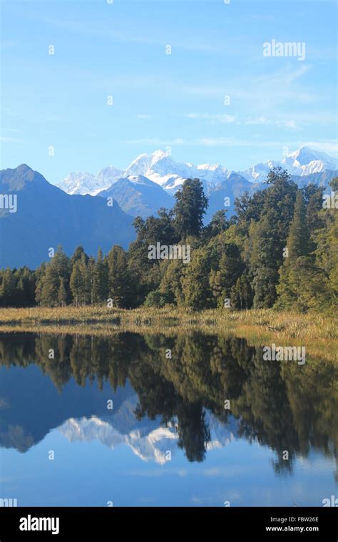 Reflection on Lake Matheson, New Zealand Stock Photo - Alamy