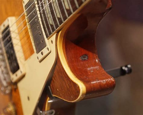 Jimmy Page Number One 1959 Gibson Les Paul. At the Metropolitan Museum ...