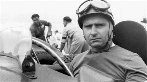 Juan Manuel Fangio Net Worth: Biography, Career, Age, Height & Family - Sports Al Dente