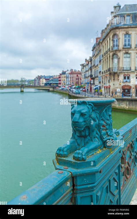 Pont Pannecau across Nive, Bayonne, France Stock Photo - Alamy