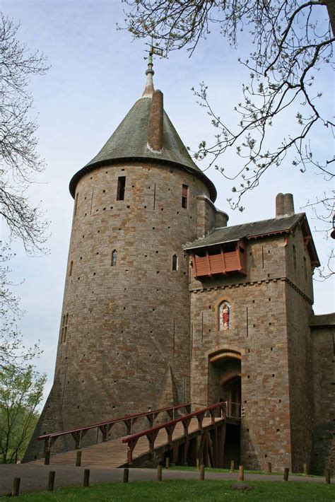 Castle Coch | Definitive guide for senior travellers - Odyssey Traveller