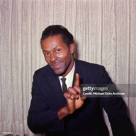 Chuck Berry 1950s Photos and Premium High Res Pictures - Getty Images