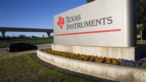 Texas Instruments moves ahead with $850 million in construction for future Richardson chip plant