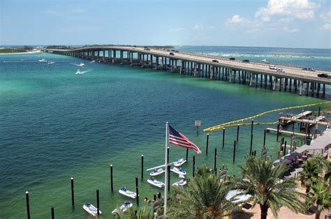 Destin, Florida | View of the Destin Bridge with Crab "Islan… | Flickr