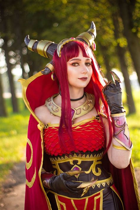 Alexstrasza cosplay