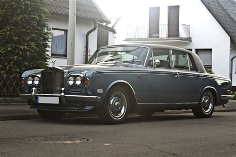 File:Rolls-Royce Silver Shadow.jpg - Wikimedia Commons