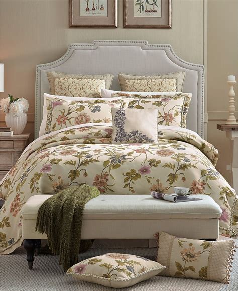 Croscill Daphne 4-pc Bedding Collection - Macy's | Beautiful bedding sets, Bed linens luxury ...