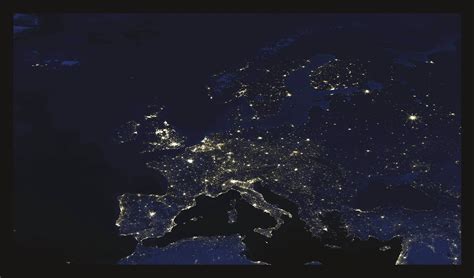 Large detailed satellite image of Europe at night | Europe | Mapsland | Maps of the World