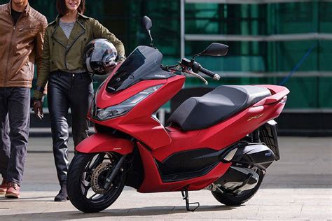 Honda PCX160 2024 Price, Promo November, Spec & Reviews