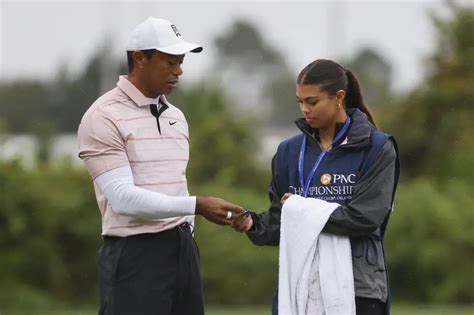 A special caddy for Tiger Woods: his daughter