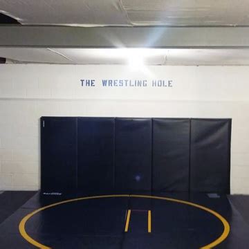 Top 5 Best Home Wrestling & Grappling Mat Options & Sizes