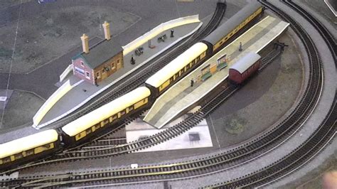 Hornby trackmat layout - YouTube