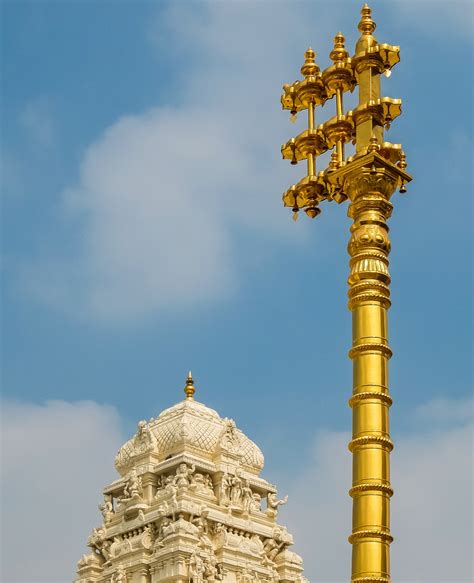 Kanchi Kamakshi Temple in Kanchipuram