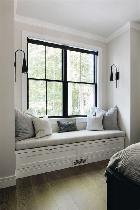 Cozy Built-in Bench Reading Nook | Window seat design, Bedroom seating, Living room windows