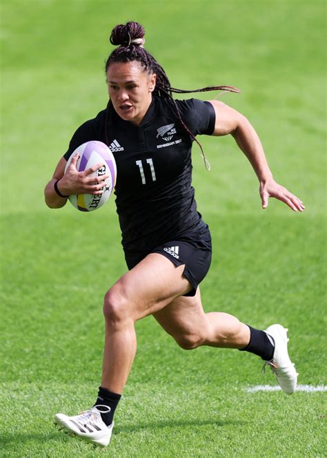 20 Amazing Bodies of Female Rugby Players