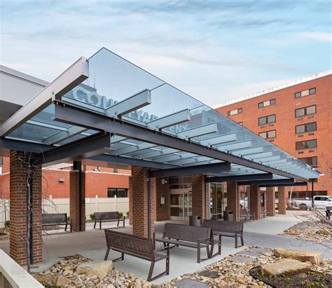 Case Study: Hospital Glass Canopy System | EXTECH, Inc.