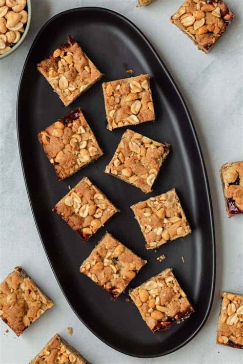 Peanut Butter and Jelly Bars | Baked by an Introvert