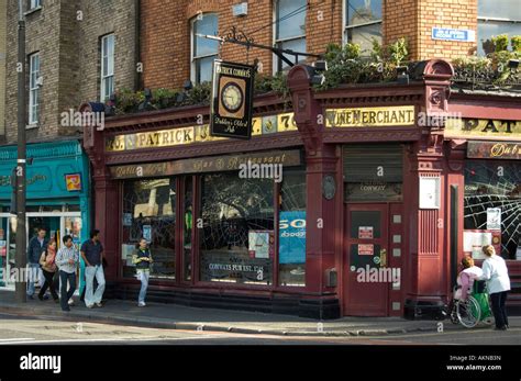 Conway's pub on Parnell Street, reputedly Dublin's oldest - Dublin, Ireland Stock Photo - Alamy