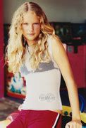 HD pictures - Young Taylor Swift | TBN