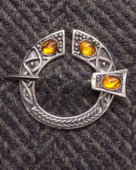 3 Stone Penannular Brooch | Kilts-n-Stuff.com in 2021 | Medieval jewelry, Brooch, Celtic jewelry